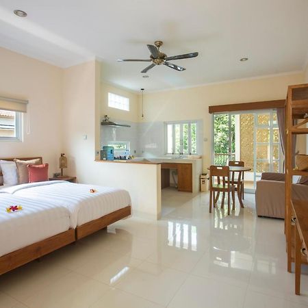 Donguri House Bali Bed & Breakfast Jimbaran Eksteriør bilde